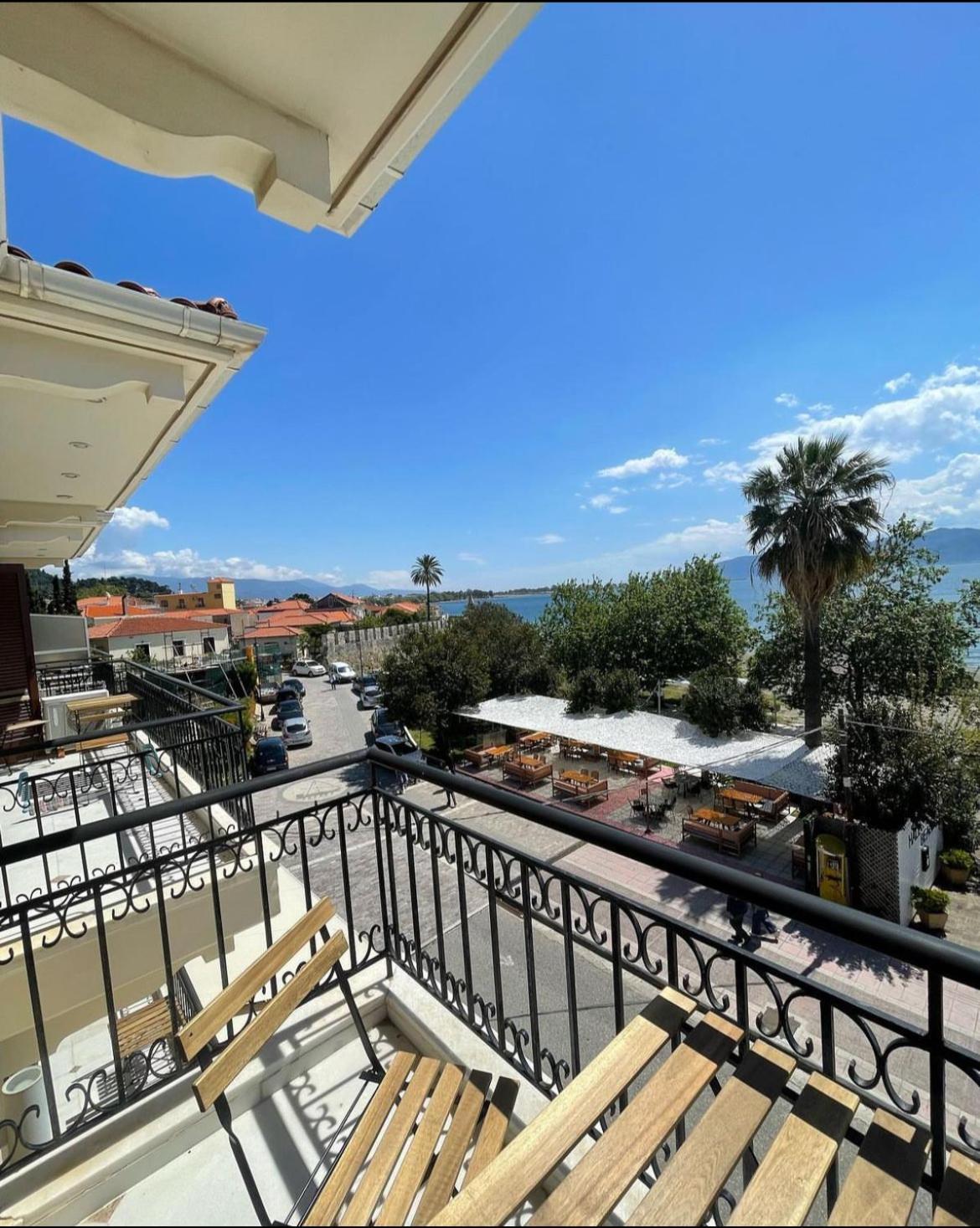 Regina Hotel Nafpaktos Dış mekan fotoğraf