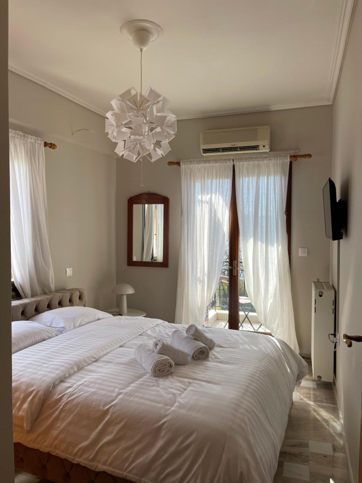 Regina Hotel Nafpaktos Dış mekan fotoğraf