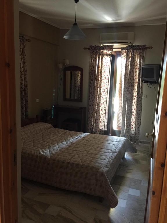 Regina Hotel Nafpaktos Dış mekan fotoğraf