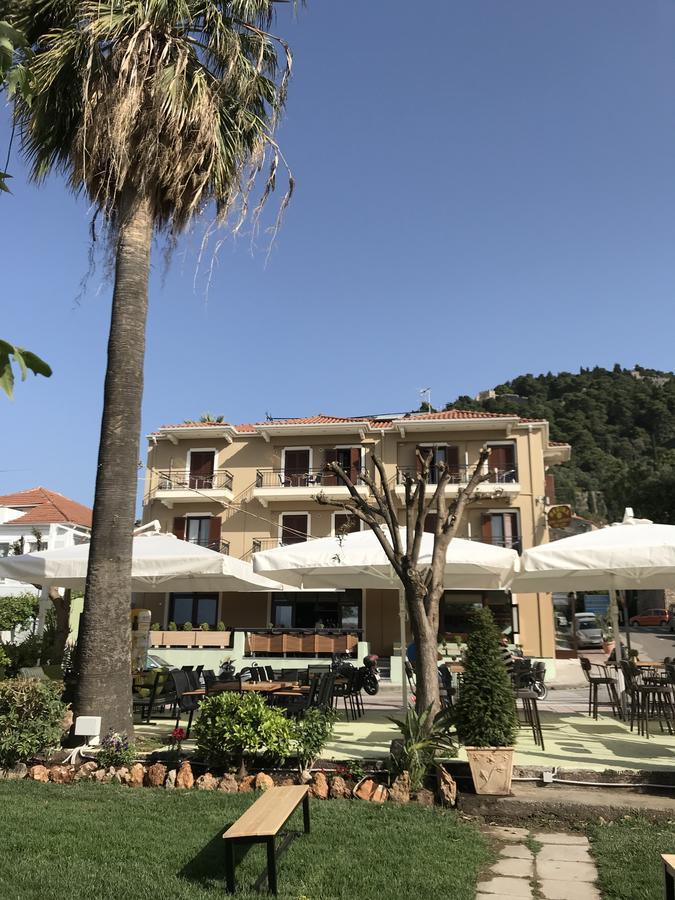 Regina Hotel Nafpaktos Dış mekan fotoğraf